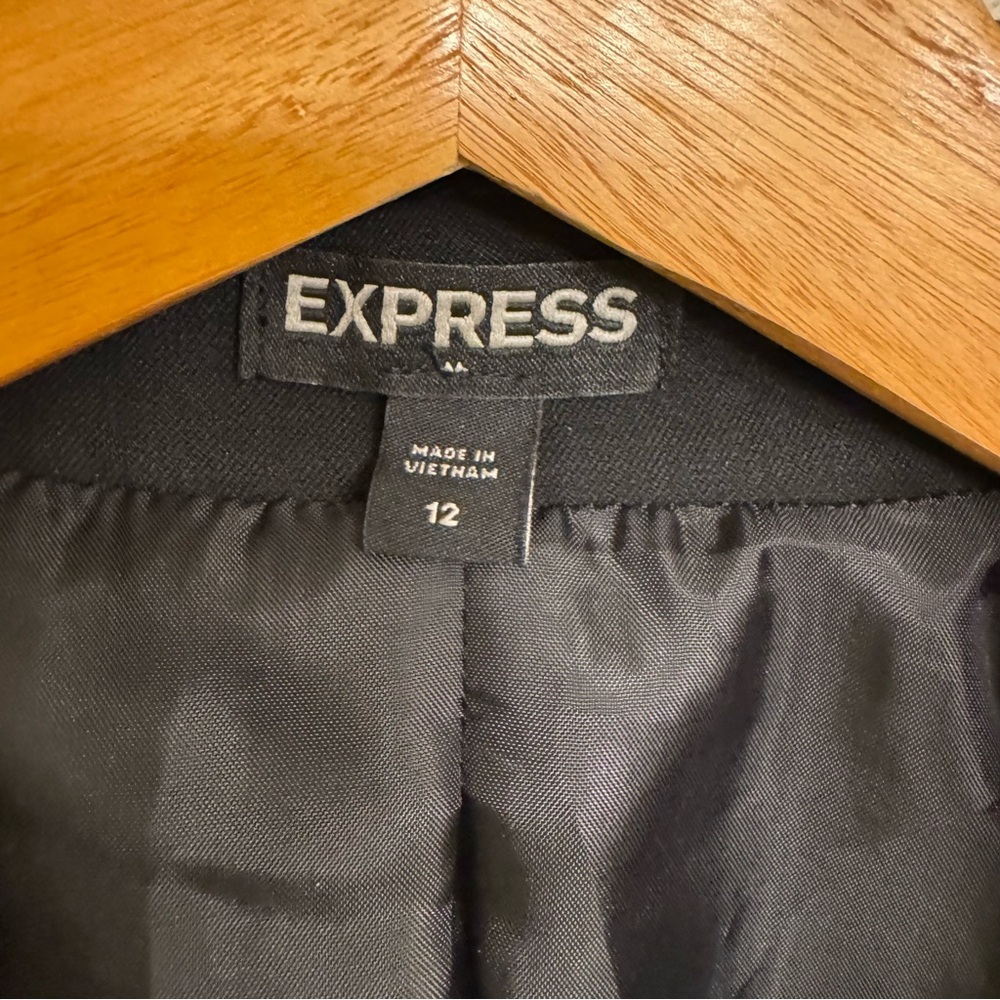 Express Women's Classic One Button Blazer Black 12 - Picture 3 of 10